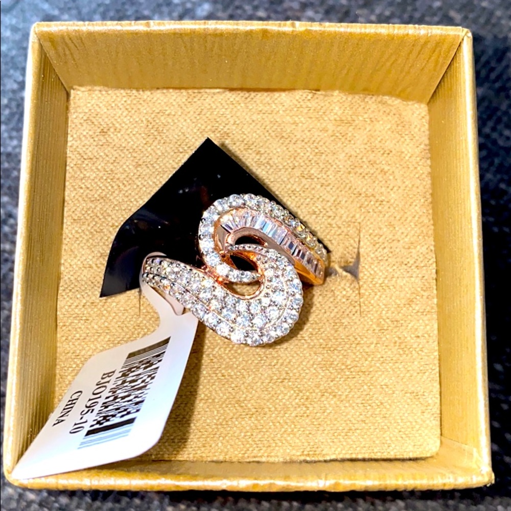 JTV Ring size 10, new with tags never worn.